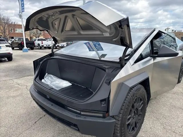 2024 Tesla Cybertruck All-Wheel Drive
