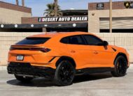 LAMBORGHINI URUS S