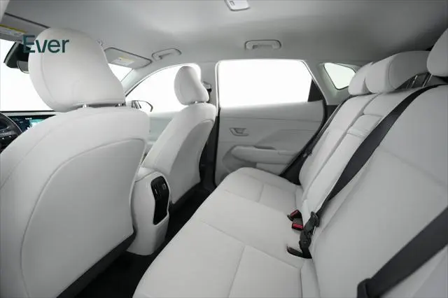 2024 Hyundai KONA EV SEL