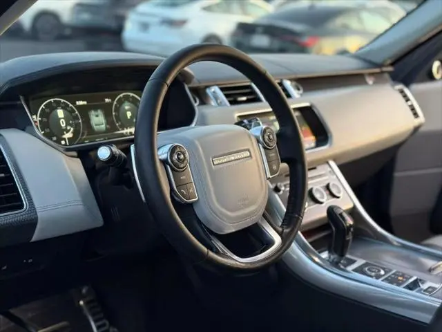 2017 Land Rover Range Rover Sport 5.0L Supercharged SVR