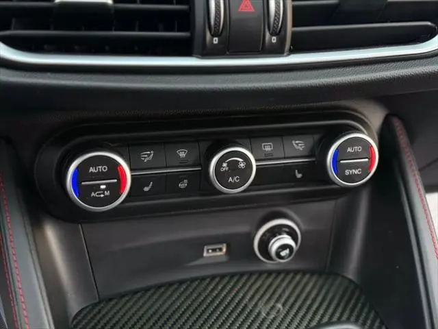 2018 Alfa Romeo Stelvio Ti Sport