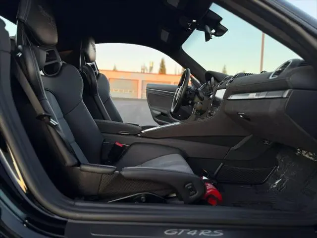 2023 Porsche 718 Cayman GT4 RS