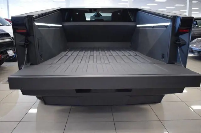 2024 Tesla Cybertruck All-Wheel Drive
