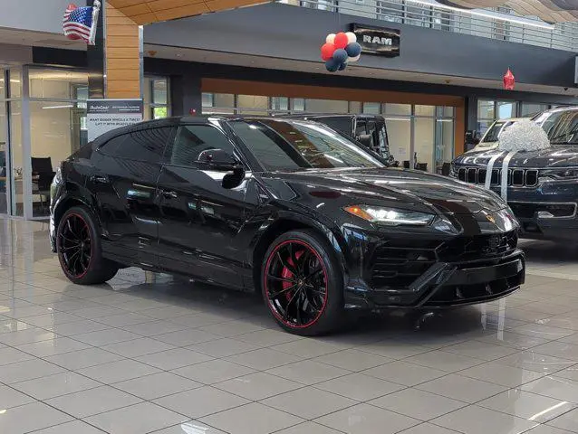 Lamborghini Urus AWD