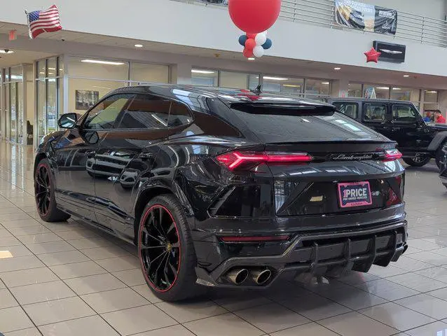 Lamborghini Urus AWD