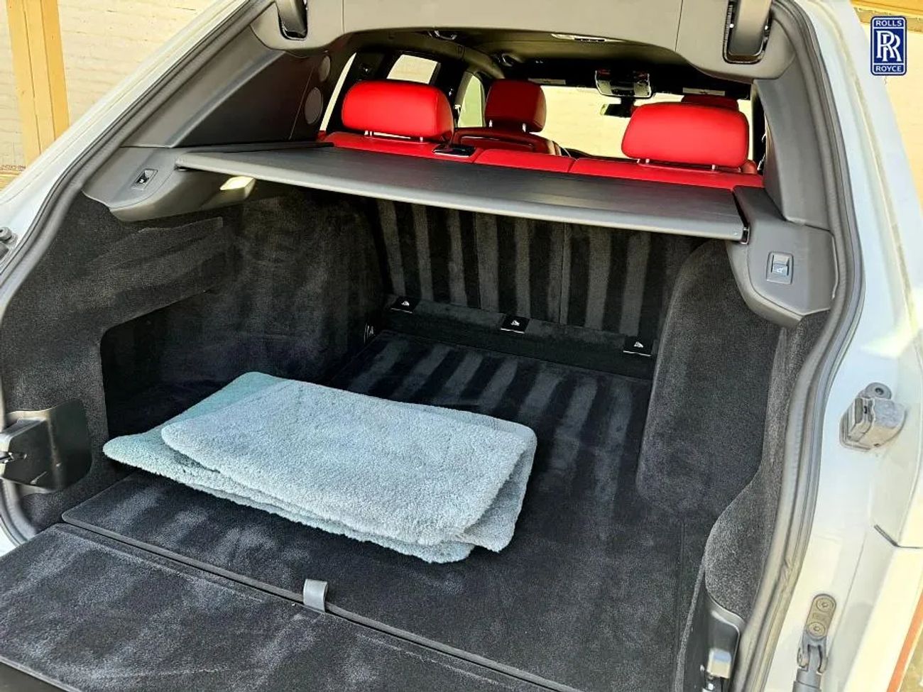 2021 ROLLS-ROYCE CULLINAN BASE