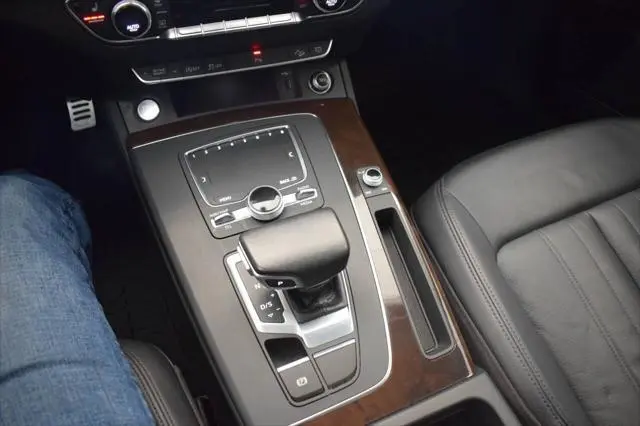 2018 Audi Q5 2.0T Premium Plus