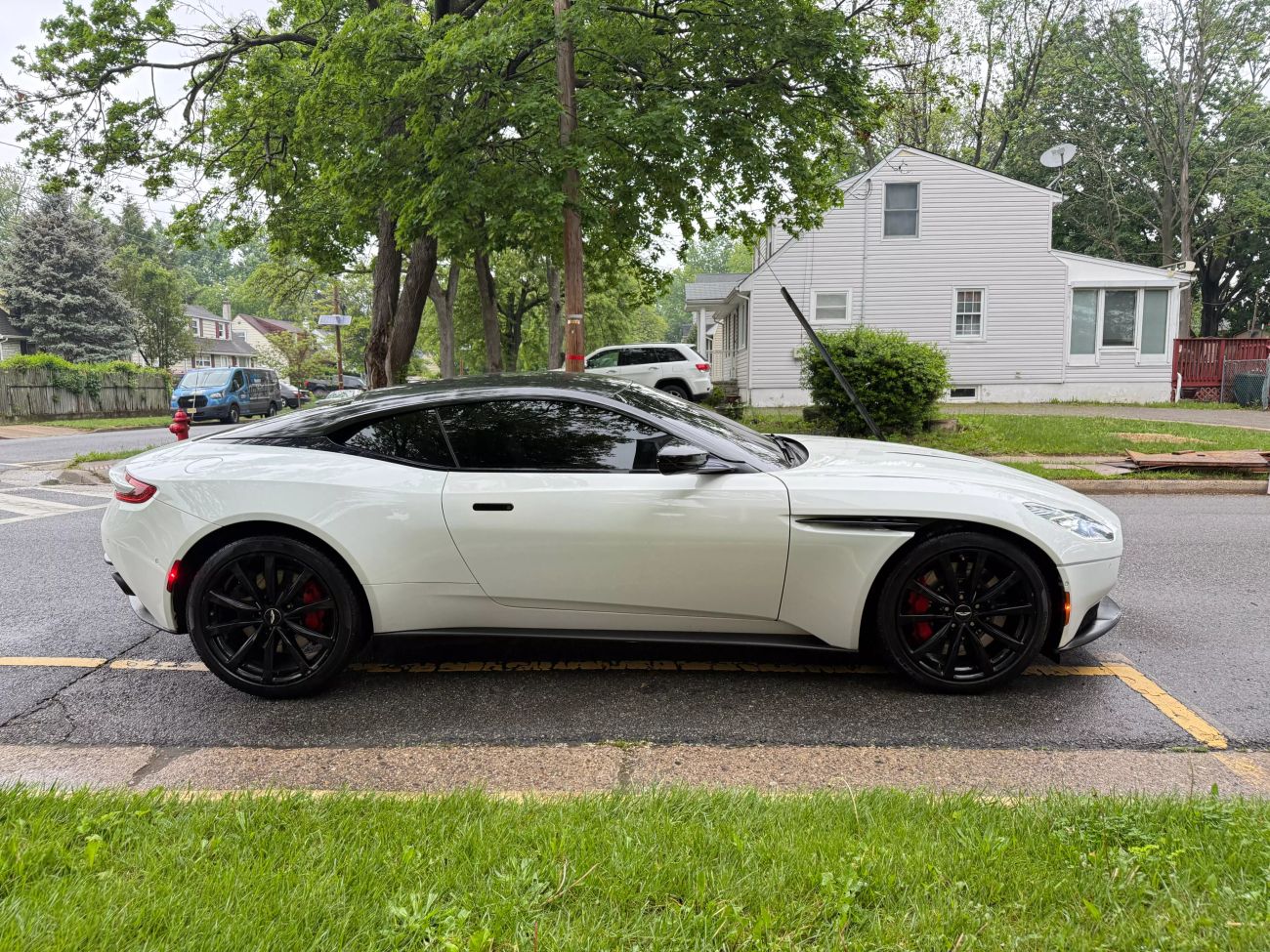 2017 ASTON MARTIN DB11 BASE