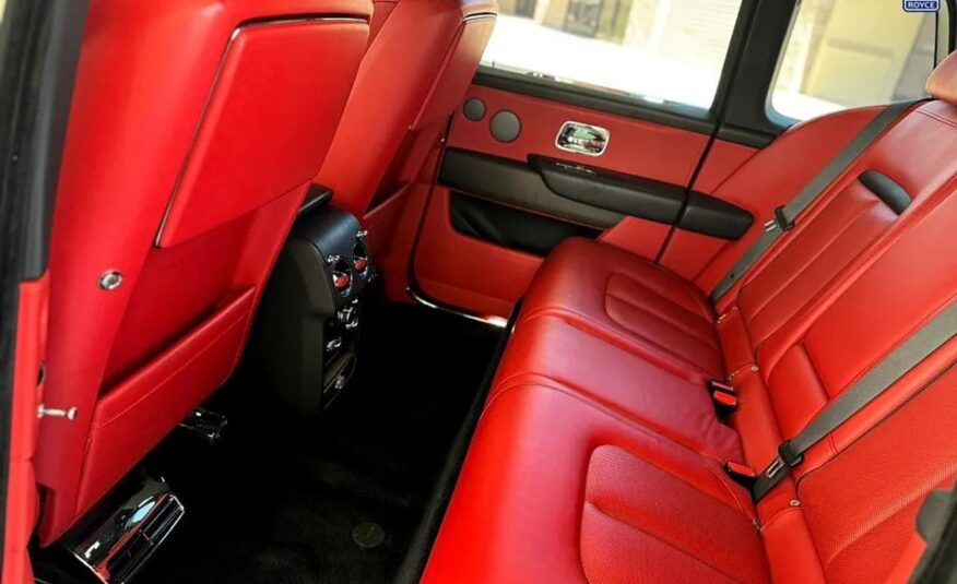 2021 ROLLS-ROYCE CULLINAN BASE