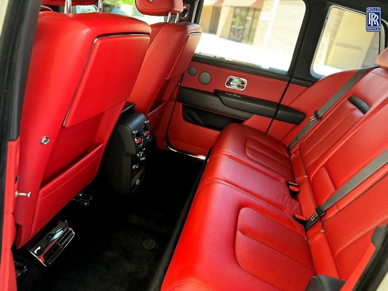 2021 ROLLS-ROYCE CULLINAN BASE