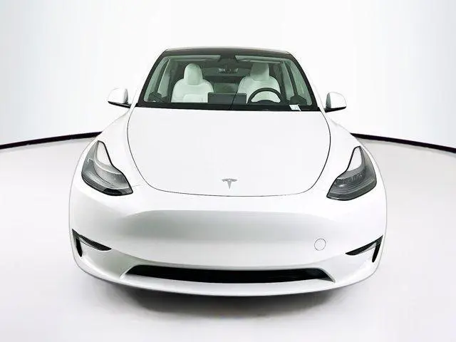 Tesla Model Y Long Range Dual Motor All-Wheel Drive