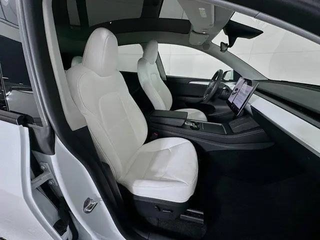 Tesla Model Y Long Range Dual Motor All-Wheel Drive