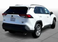 TOYOTA RAV4 XLE