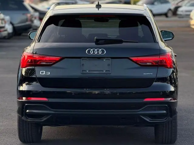 2022 Audi Q3