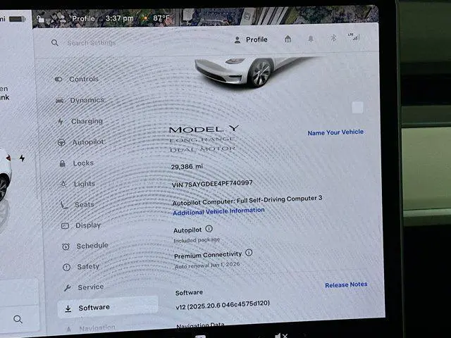 Tesla Model Y Long Range Dual Motor All-Wheel Drive