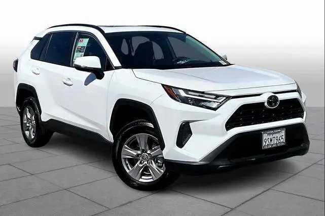 TOYOTA RAV4 XLE