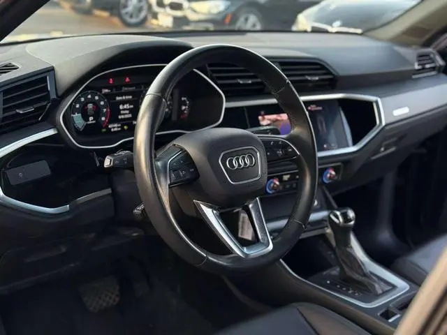 2022 Audi Q3