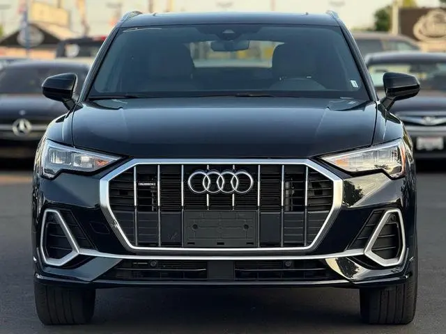 2022 Audi Q3