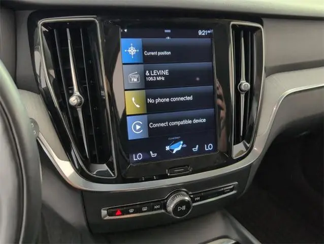 2021 Volvo V60 Cross Country T5