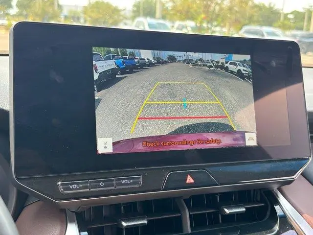 2023 Toyota Venza XLE