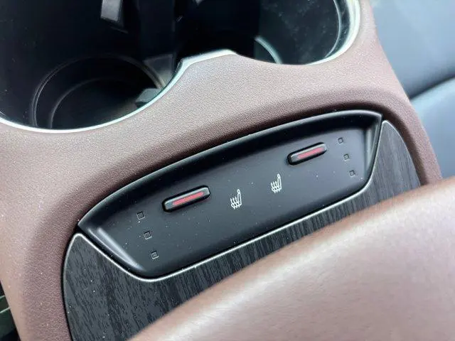 2023 Toyota Venza XLE