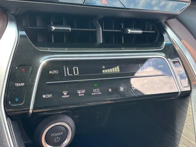 2023 Toyota Venza XLE