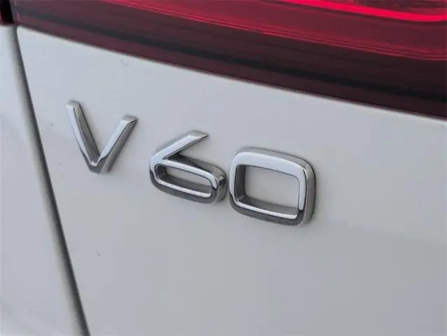 2021 Volvo V60 Cross Country T5