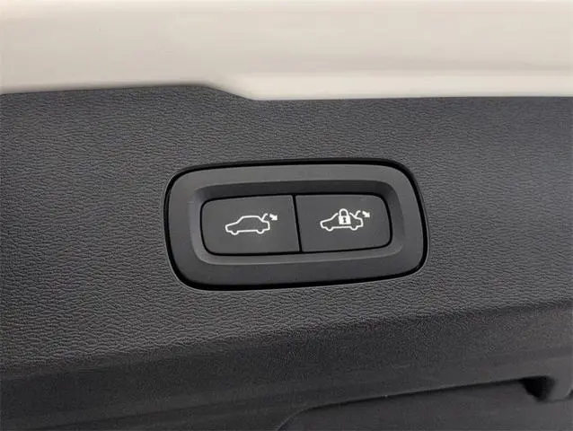 2021 Volvo V60 Cross Country T5