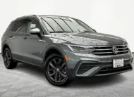 Volkswagen Tiguan 2.0T SE