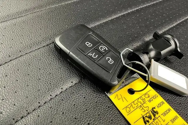 Volkswagen Tiguan 2.0T SE