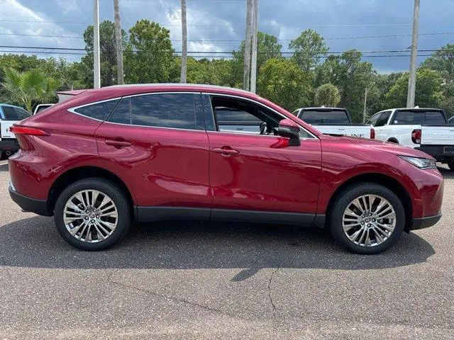 2023 Toyota Venza XLE