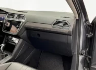Volkswagen Tiguan 2.0T SE