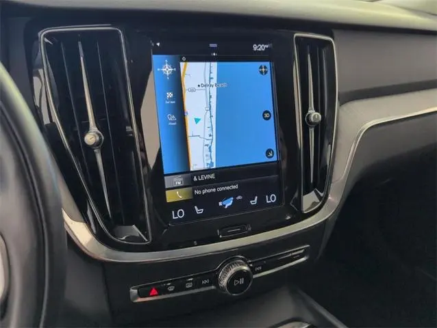 2021 Volvo V60 Cross Country T5