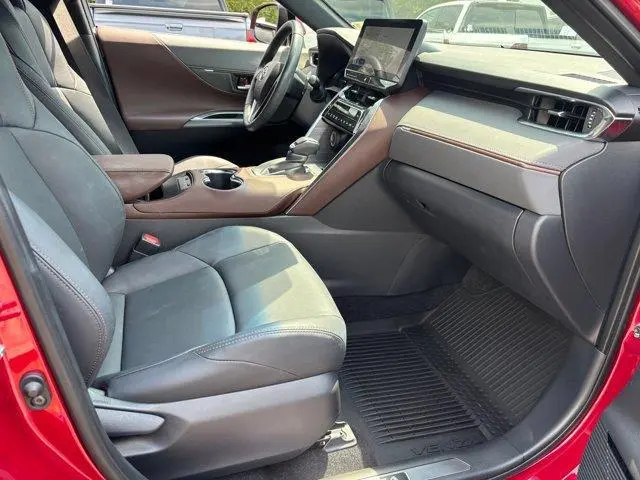 2023 Toyota Venza XLE