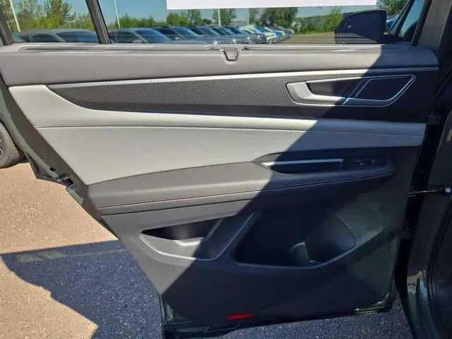 2026 Volkswagen Atlas 2.0T